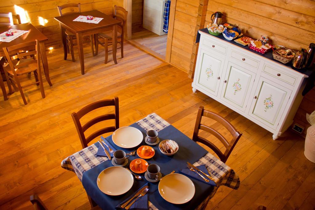 Bed and Breakfast Chalet Dei Parchi Saracinesco Exteriér fotografie