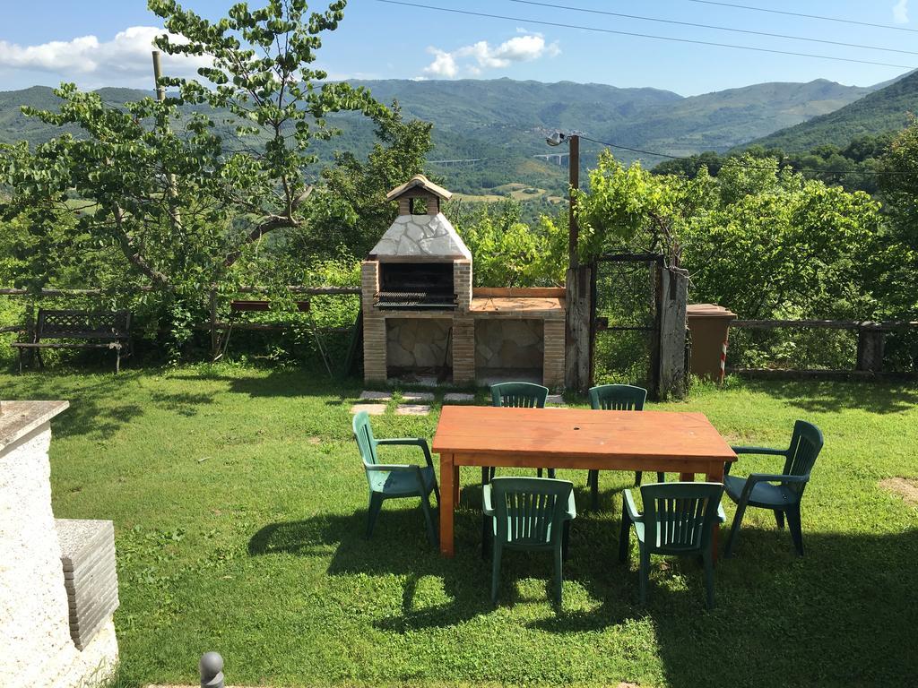 Bed and Breakfast Chalet Dei Parchi Saracinesco Exteriér fotografie
